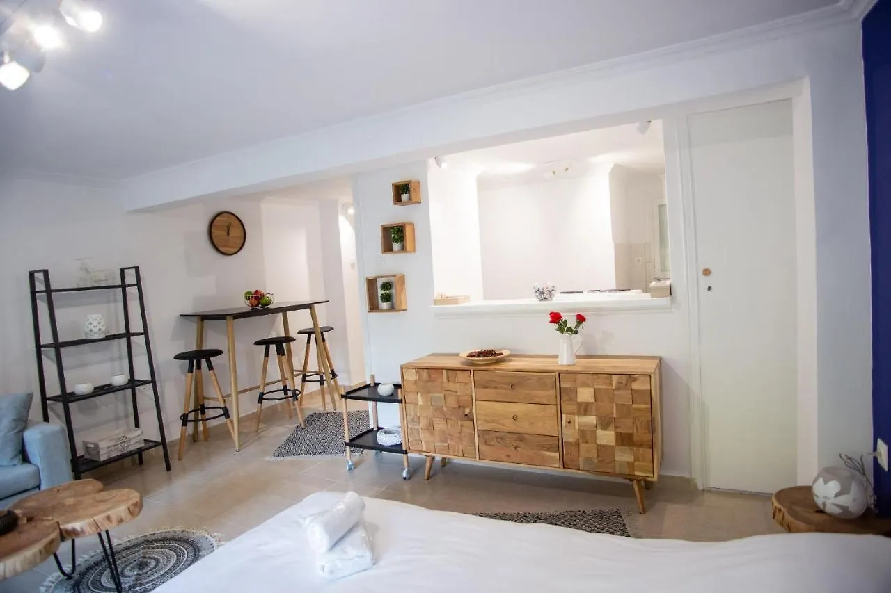 Thessaloniki Center Small Studio Apartment